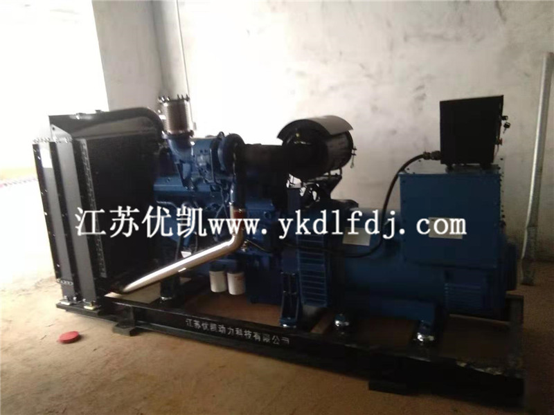 2021年8月13日，玉柴300KW柴油發(fā)電機(jī)組交付廣東茂名某養(yǎng)殖公司使用