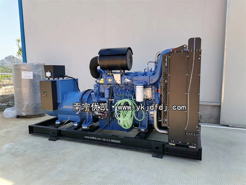 2022年10月18日，500KW玉柴發(fā)電機(jī)組發(fā)貨某工程項(xiàng)目