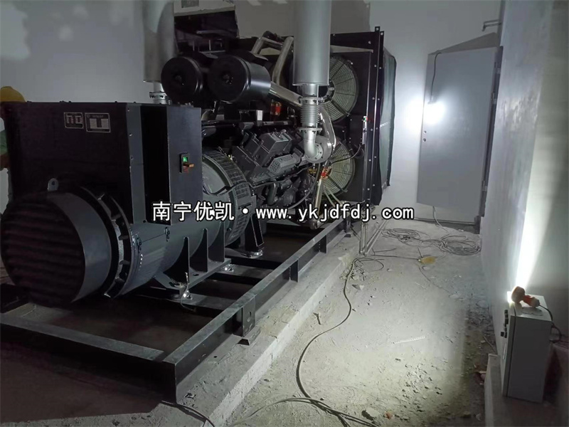 2023年10月25日，800kw上海凱普發(fā)電機組百色項目安裝現(xiàn)場