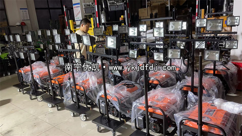 2023年11月11日，客戶訂購一批移動升降燈