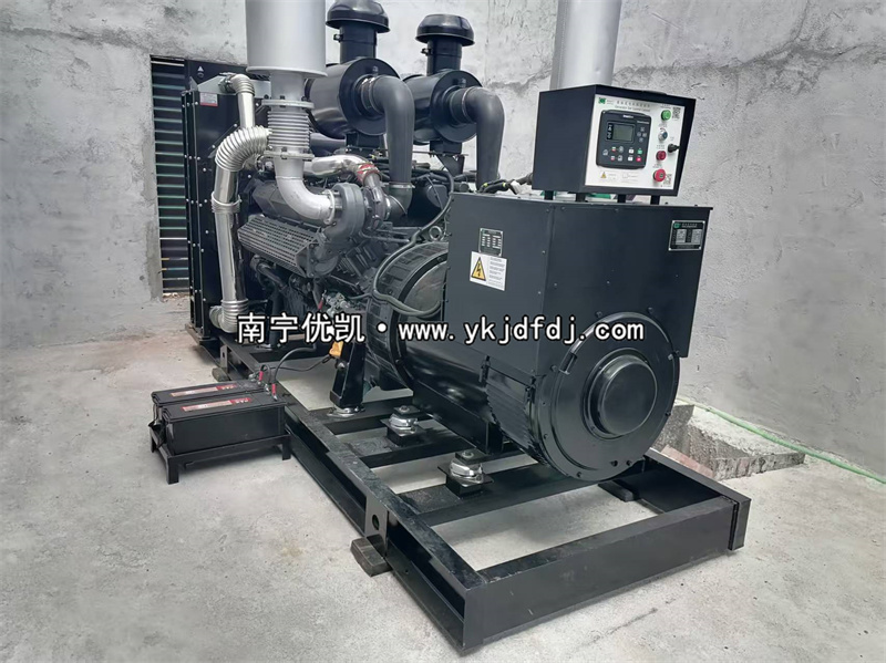 2025年7月6日，欽州項(xiàng)目600KW上柴發(fā)電機(jī)組安裝調(diào)試完成并通過(guò)驗(yàn)收